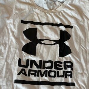 UNDER ARMOUR Men’s Large
